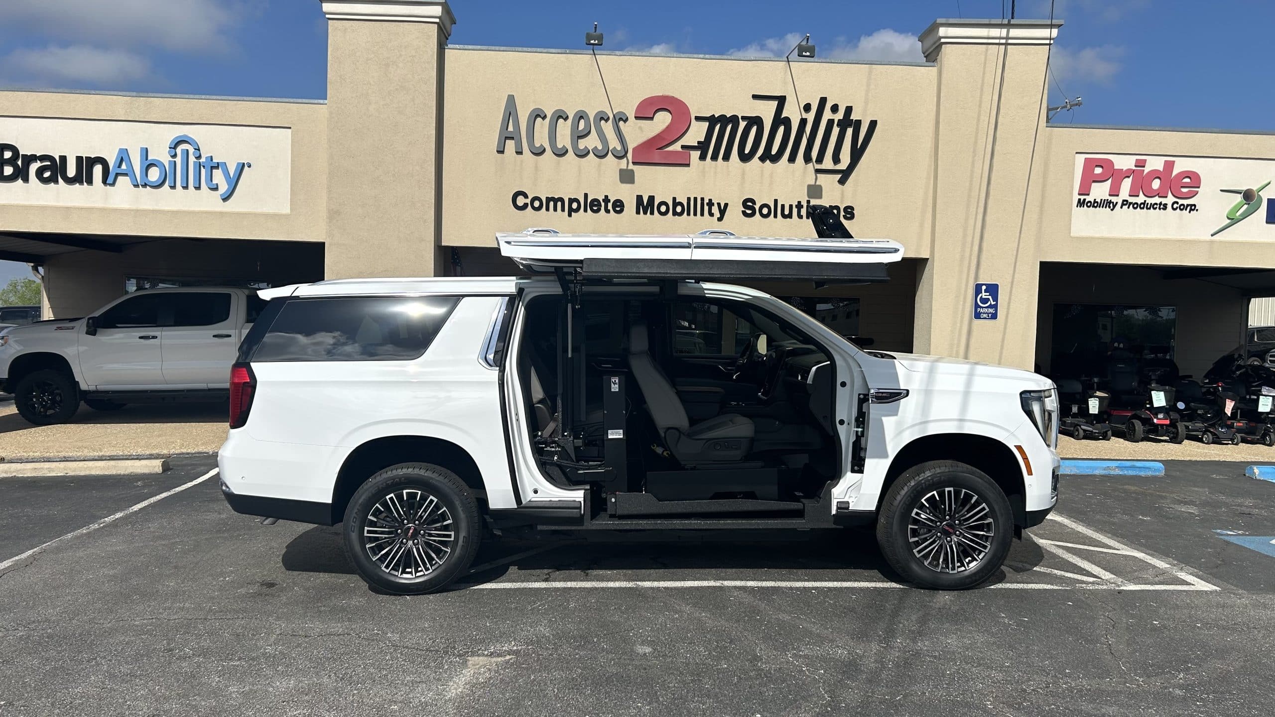 gmc yukon xl 2026 1GKS1GKD1TR153232 image gmc yukon xl 2026 1GKS1GKD1TR153232 image